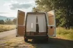 Aération fourgon sans percer : comment bien ventiler ?