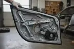 Vitre électrique ne remonte plus : les solutions